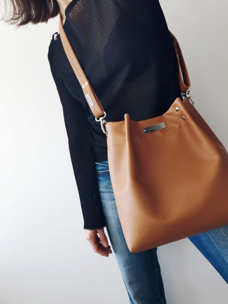 Captain leather flat online hobo bag